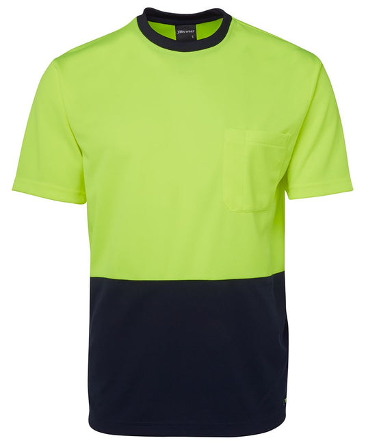 JB’s Hi Vis Traditional T-Shirt, an active safety top crafted from durable 100% polyester with moisture-wicking micro mesh fabric, designed to keep you cool and dry. Complies with UPF 50+ protection standards.