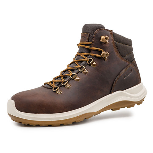 Load image into Gallery viewer, Grisport Bruno Safety Boots featuring oiled Dakar leather upper, lightweight design, and aluminium toecap, ideal for workplace safety with anti-static properties and superior grip sole, promoting comfort and protection.
