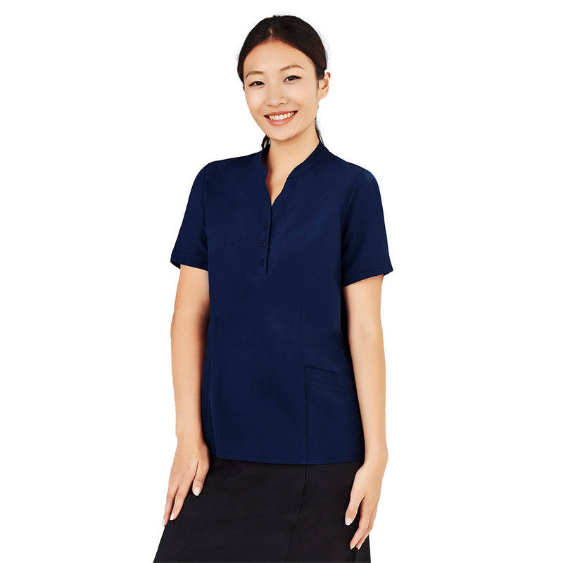 Load image into Gallery viewer, Biz Womens Florence Plain Tunic showcasing a Y-neck open with mandarin collar, long hemline, side splits, two deep pockets, and triangle sleeve cut-outs, designed for comfort and professional style.