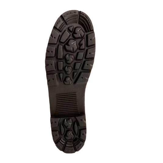 Schoen Forestry Pro Level 3 Gumboot featuring a close-up of its durable, fire-retardant moulded rubber sole, designed for maximum grip and international chainsaw protection in tough conditions.