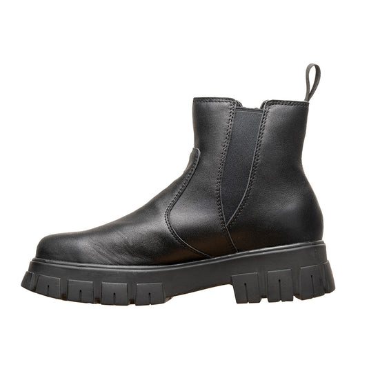 Apex Nancy Safety Boots featuring a fine leather upper, steel safety toe cap, elasticated side, YKK zip for easy fitting, and a durable slip-resistant PU outsole, embodying Active Safety's commitment to workplace protection.