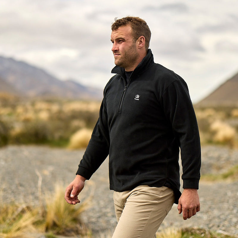 Load image into Gallery viewer, Swanndri Motu Fleece Pullover: A mid-weight, anti-pill polar fleece pullover with a quarter zip and brand patch, ideal for layering in safety-focused workplaces.