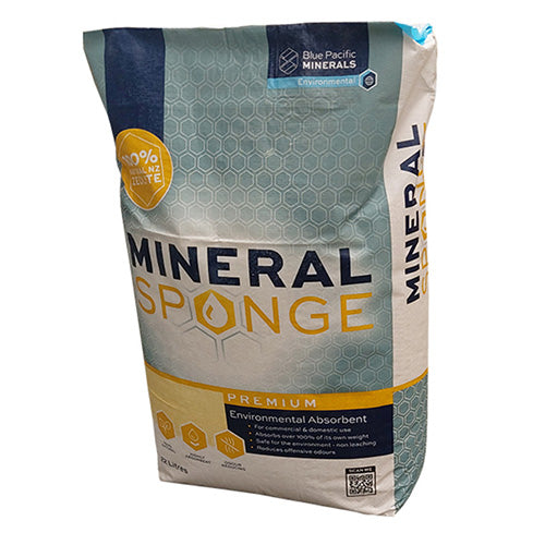 Mineral Sponge Absorbent 22L bag, designed for industrial use, showcasing clear packaging with labels. Ideal for absorbing oils and chemicals, reflecting Active Safety's focus on workplace safety and efficiency.