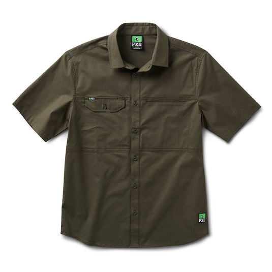FXD SSH-3 Midweight Short Sleeve Shirt, featuring a button-up design with two chest pockets and a pen partition, boasts a mesh vent back yoke for airflow and a shaped hem for coverage.