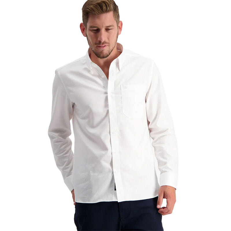 Load image into Gallery viewer, Swanndri Mens Barrington Long Sleeve Shirt, a classic fit business essential, features a single chest pocket with embroidered swan logo, chevron back yoke, and hidden button-down collar, ideal for semi-formal occasions.