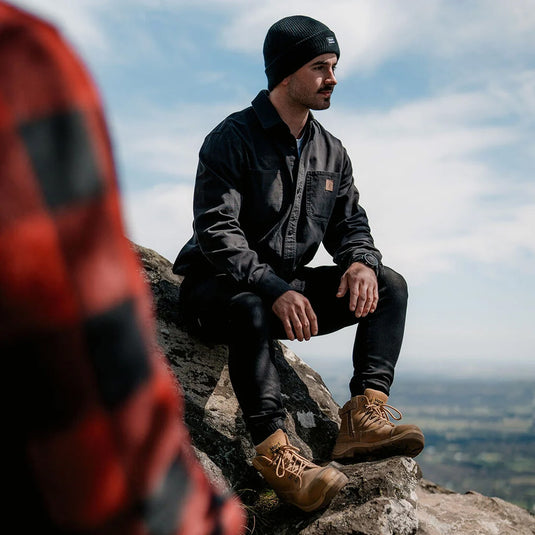 Hard Yakka Heritage Canvas L/S Shirt, Black: Regular fit with double chest patch pockets and buttoned placket, designed for durability featuring triple stitching, ideal for layering in workplace environments.