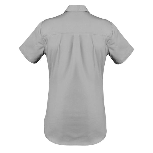 Syzmik Womens Lightweight Tradie S/S Shirt displayed on a mannequin, featuring short sleeves, triple-stitched seams, and chest pockets. Designed for comfort and durability, ideal for high-temperature work environments.