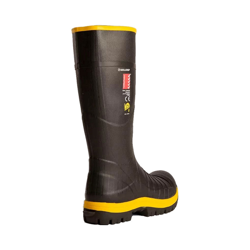 Load image into Gallery viewer, Skellerup Quatro Non-Insulated Safety Knee Gumboot, a robust black Wellington-style boot with yellow trim, features a steel toe cap, ergonomic design, and SureGrip outsole for optimal workplace safety and comfort.
