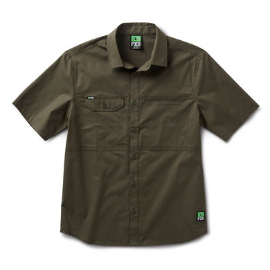 FXD SSH-3 Midweight Short Sleeve Shirt, featuring a button-up design with two chest pockets and a pen partition, boasts a mesh vent back yoke for airflow and a shaped hem for coverage.
